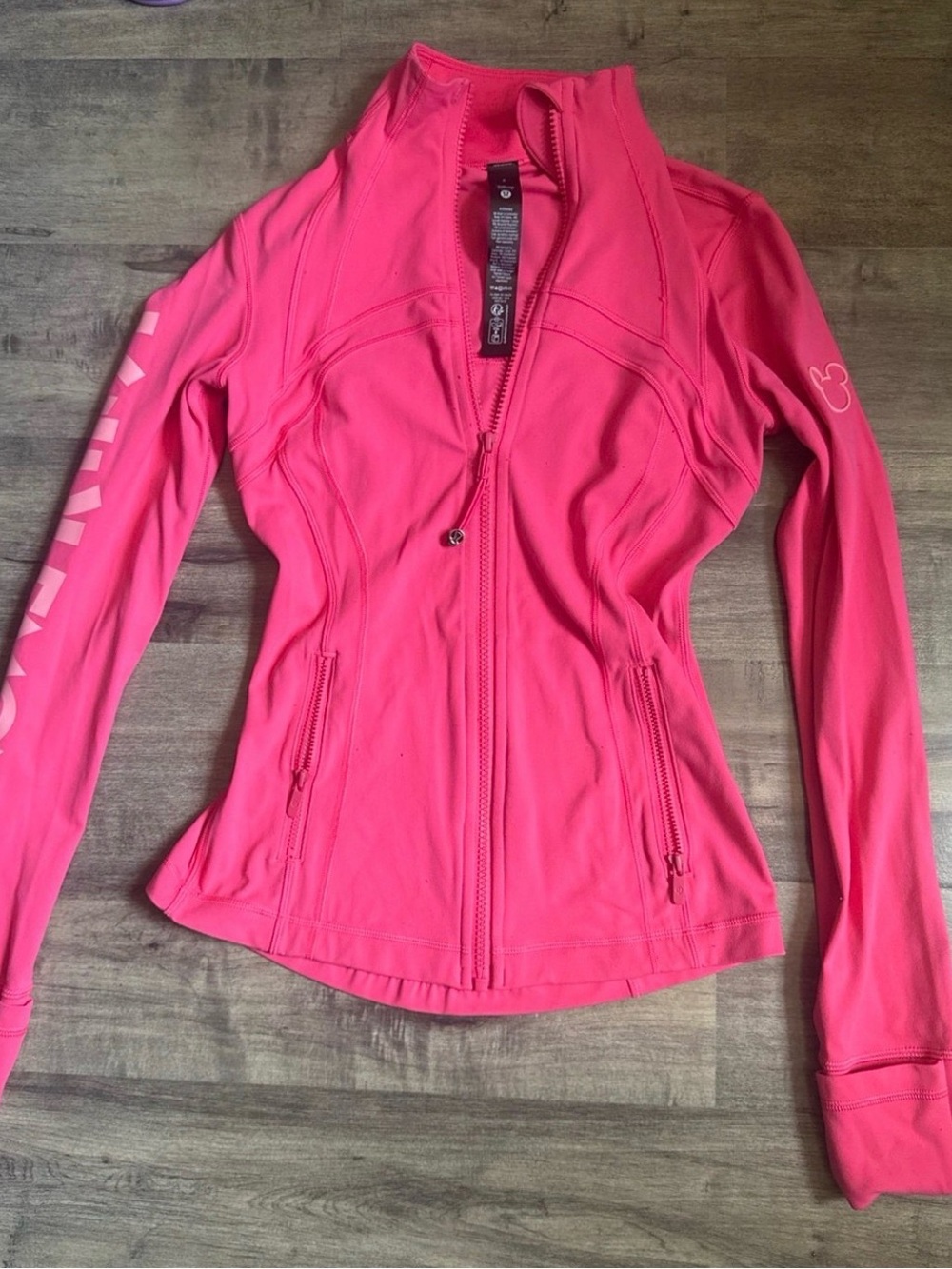 Lululemon Define Jacket Pink Disney Mickey Logo Size 2 Thumbholes - Picture 5 of 12